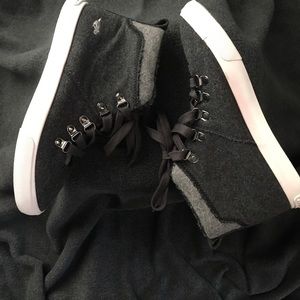 Rocket Dog Gray Flannel Boots Size 7